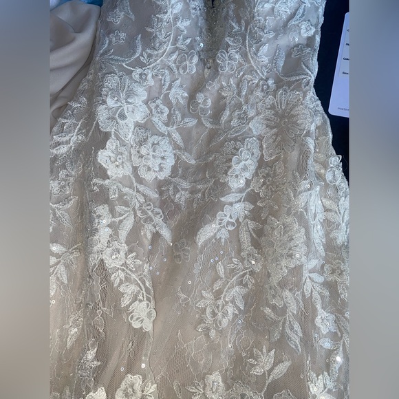 Martin Thornburg 122237 Ryleigh Wedding Gown - Picture 6 of 6